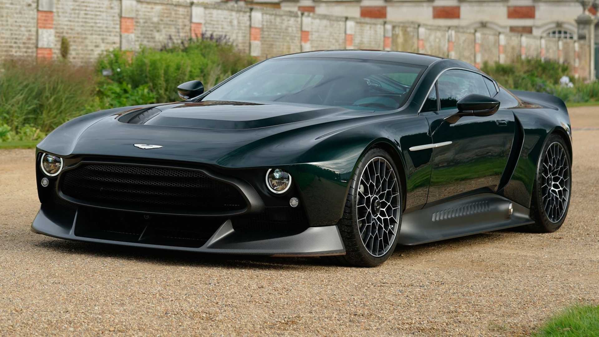 Aston Martin: Эксклюзивность и британский шик.